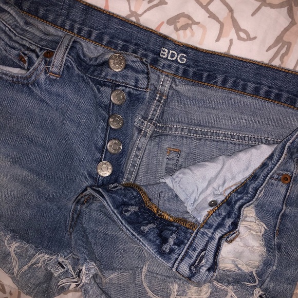 BDG Tomgirl Distressed Denim Shorts - Picture 5 of 7